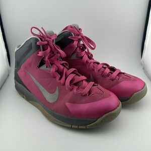 NIKE HYPERQUICKNESS PINK BREAST CANCER  WOMENS BASKETBALL SHOES SIZE 6Y